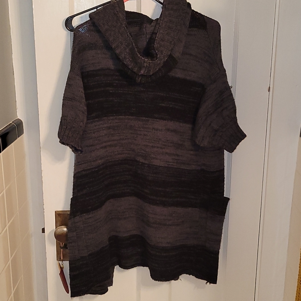 Sweater - Picture 2 of 2